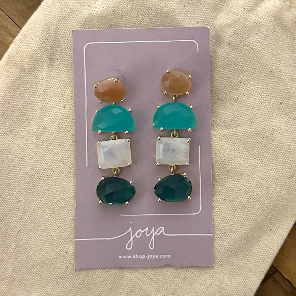 Collections by Joya earrings